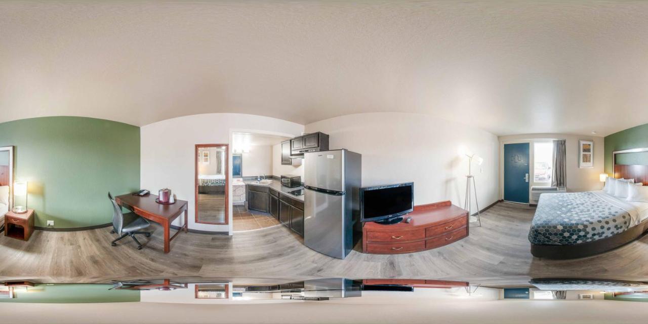 Suburban Studios Neenah-Appleton エクステリア 写真